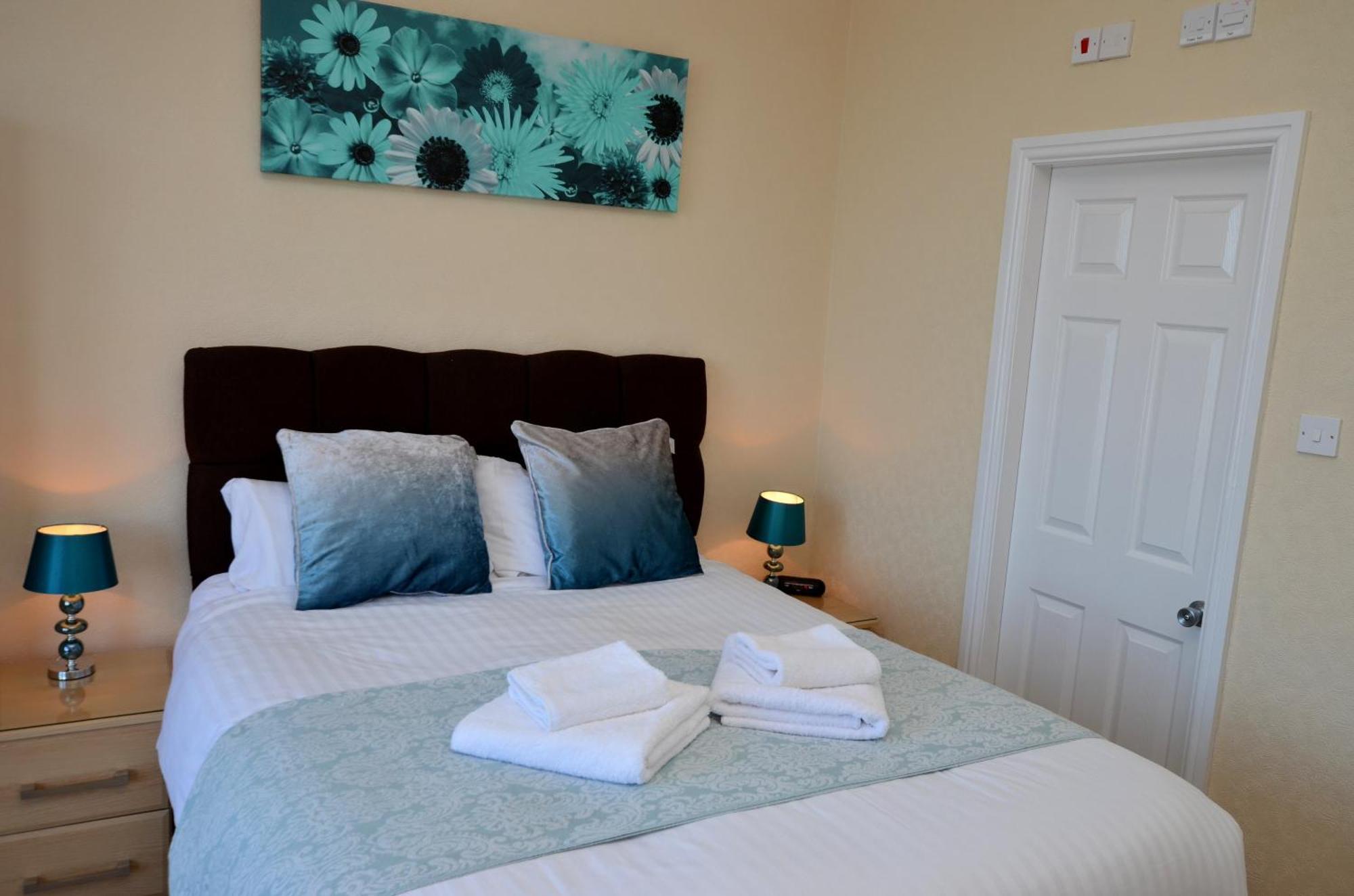 St. Hilary Guest House لاندودنو الغرفة الصورة