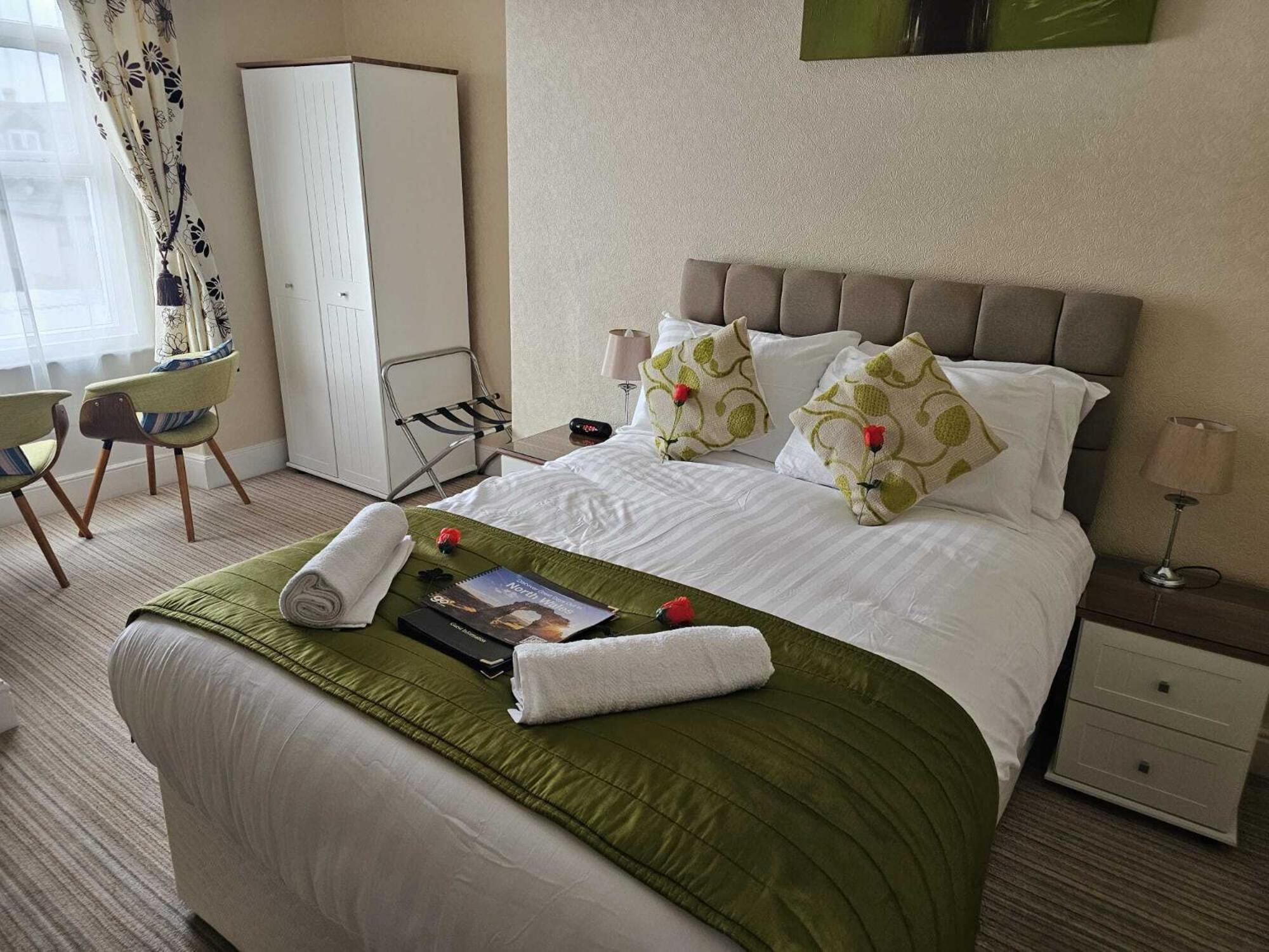St. Hilary Guest House لاندودنو الغرفة الصورة
