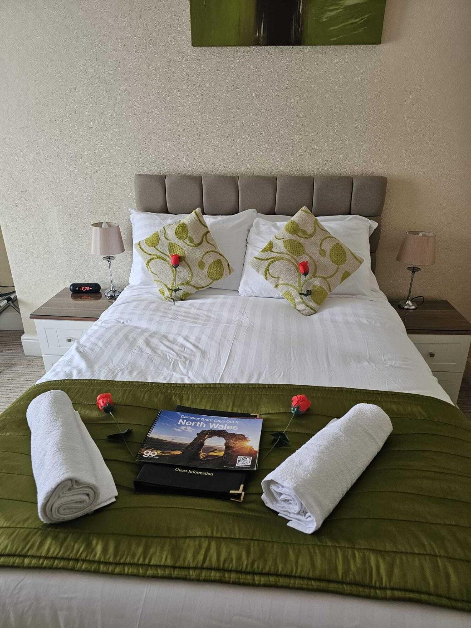 St. Hilary Guest House لاندودنو الغرفة الصورة